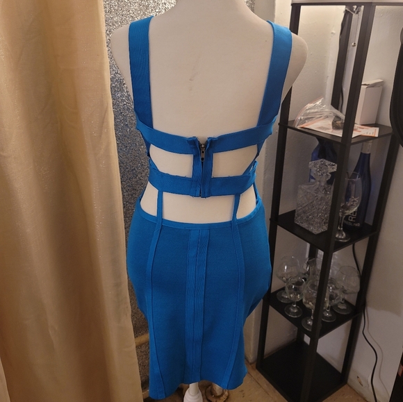 Blue body con dress - Picture 3 of 4
